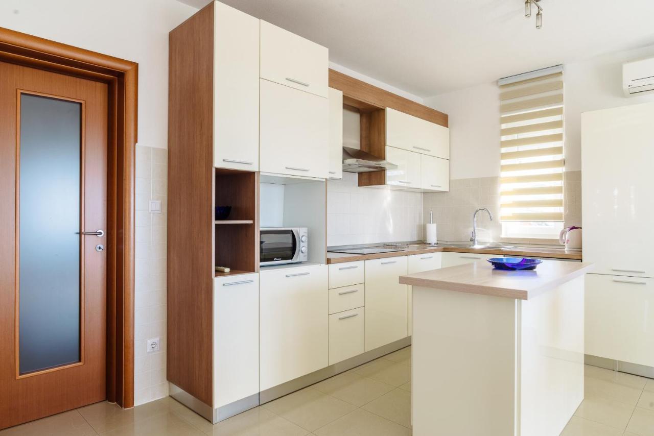 Apartman Niko Каштела Экстерьер фото