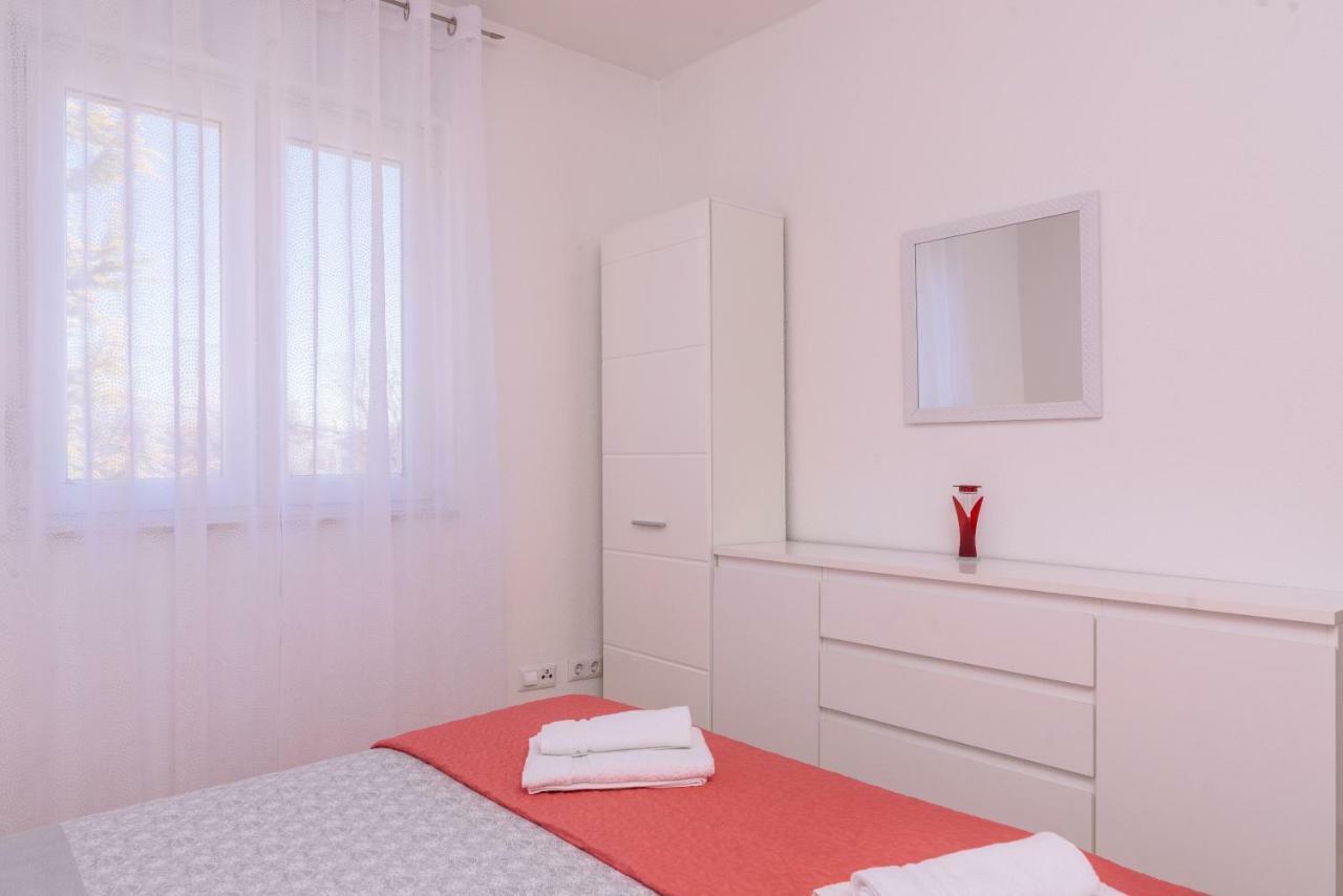 Apartman Niko Каштела Экстерьер фото