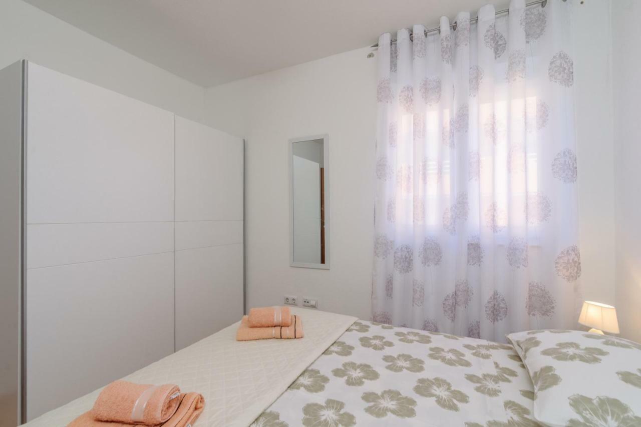 Apartman Niko Каштела Экстерьер фото
