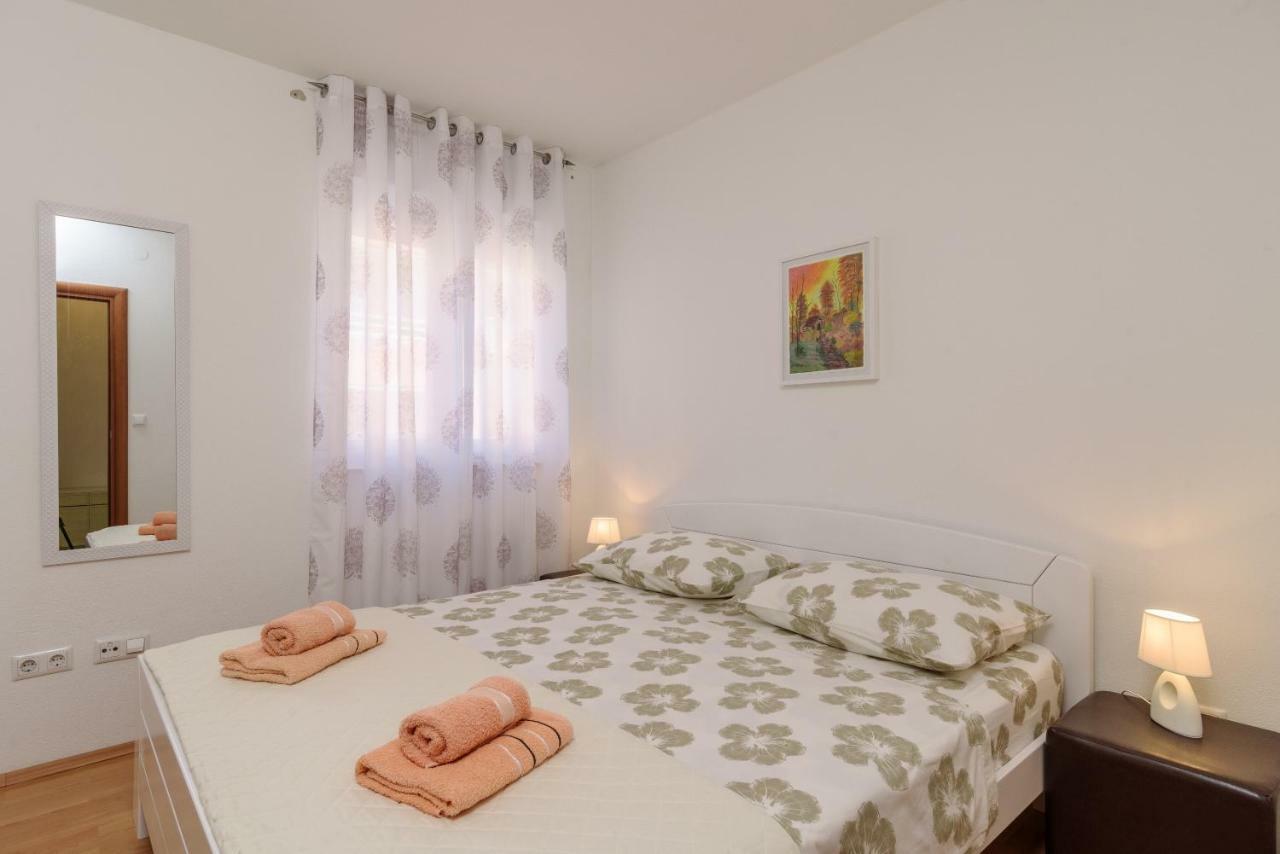Apartman Niko Каштела Экстерьер фото